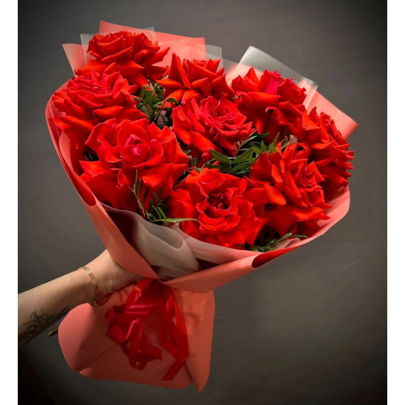 Арт. 0702. Французские розы 9шт, писташ 1, современное оформление